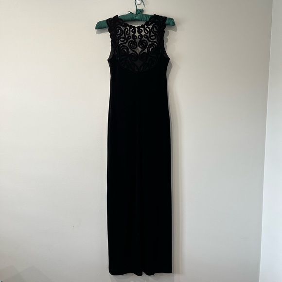 VintageBlack Velvet Dress w/ Matching Shrug by Joseph Ribkoff, Size 6P - Picture 4 of 13
